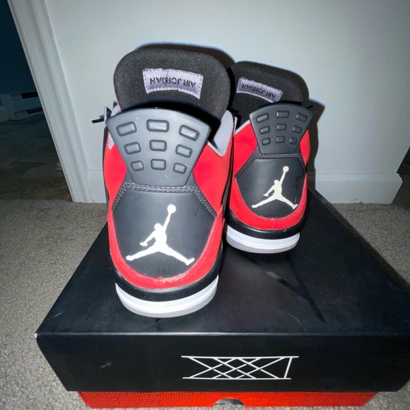 JORDAN TORO 4’s - Picture 3 of 6